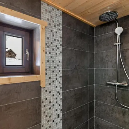 Hotel Sunweb L'ecrin Des Neiges 3*